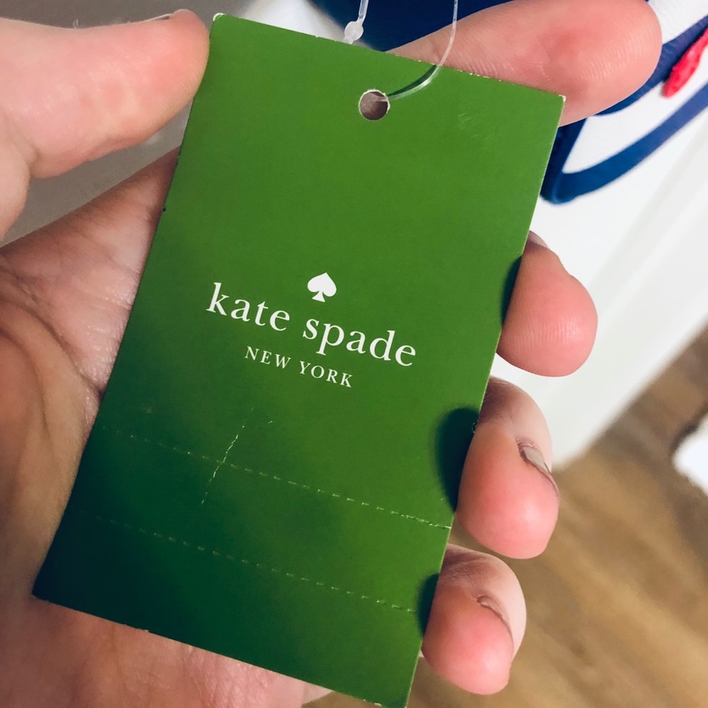 ❌SOLD❌ 🎉HP🎉 Kate Spade crossbody purse - Picture 4 of 8